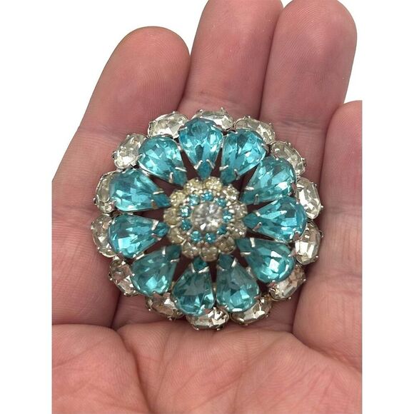 Vintage Aqua Blue Rhinestone Floral Brooch Pin Fashion Jewelry - Picture 2 of 3